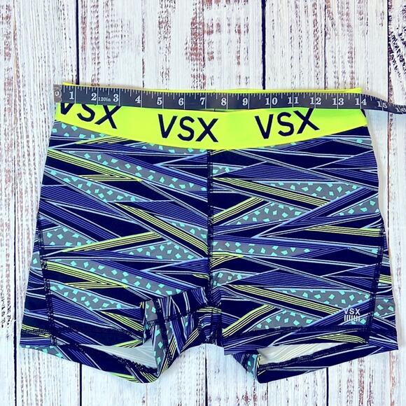 NEW! Victoria’s Secret Sports VSX The Player Hot Short size Medium - Picture 4 of 5